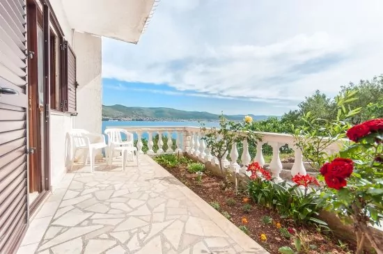 Apartmán Střední Dalmácie - Okrug Donji DA 3343 N2