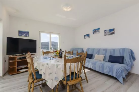 Apartmán Střední Dalmácie - Marina DA 3442 N2