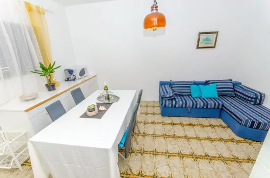 Apartmán Střední Dalmácie - Okrug Gornji DA 3345 N1