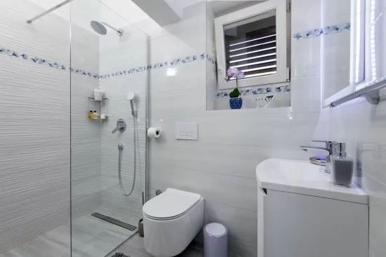 Apartmán Střední Dalmácie - Dugi Rat DA 2804 N3