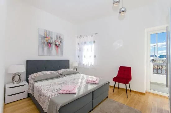 Apartmán Střední Dalmácie - Dugi Rat DA 2804 N3
