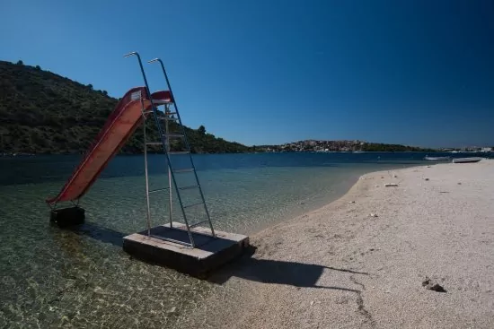 Rogoznica a pláž Stupin.