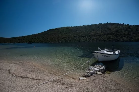 Rogoznica a pláž Stupin.