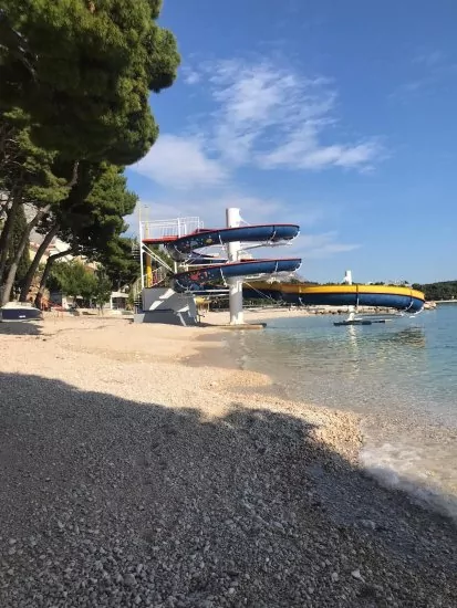 Moře a pláž 400 m pěší chůzí.