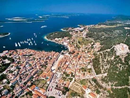 Letecký pohled na Hvar