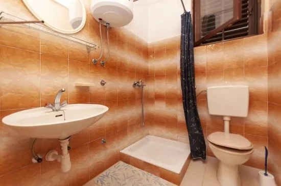 Apartmán Střední Dalmácie - Pisak DA 2312 N2