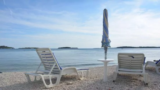 Pláž Valbandon 1 km od objektu.