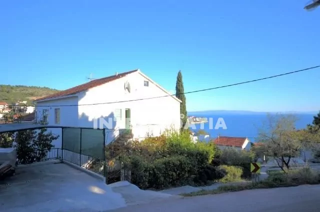 Apartmán Střední Dalmácie - Okrug Gornji DA 3351 N1