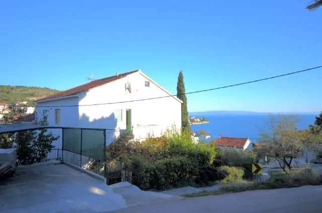 Apartmán Střední Dalmácie - Okrug Gornji DA 3351 N1