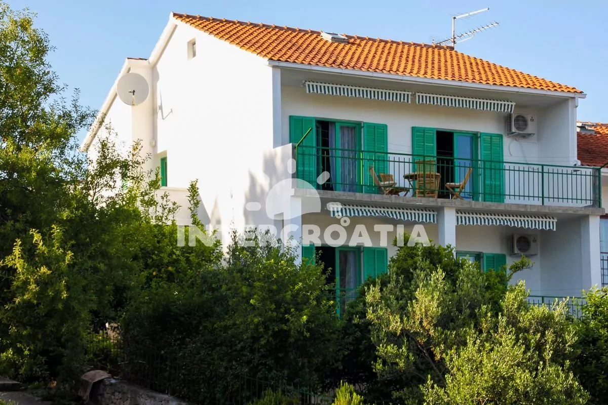 Apartmán Střední Dalmácie - Okrug Gornji DA 3351 N2