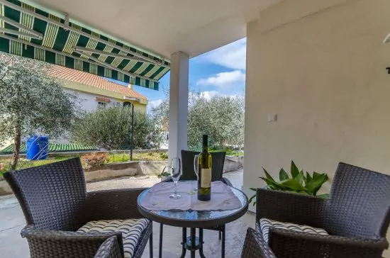 Apartmán Střední Dalmácie - Okrug Gornji DA 3352 N1