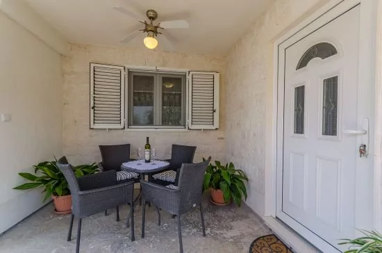 Apartmán Střední Dalmácie - Okrug Gornji DA 3352 N1