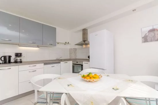 Apartmán Střední Dalmácie - Okrug Gornji DA 3352 N1