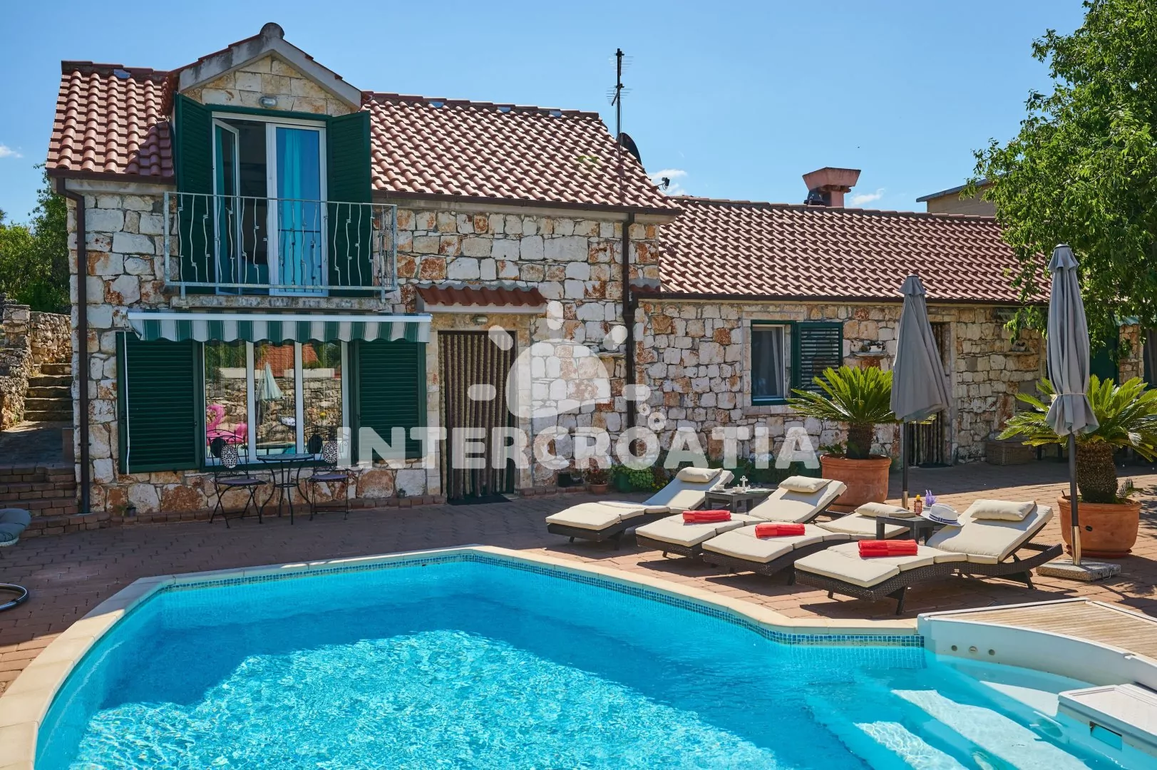 Vila s bazénem Střední Dalmácie - Marina DA 3448 N1