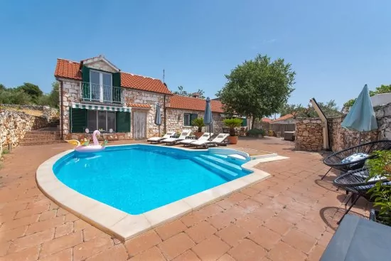 Vila s bazénem Střední Dalmácie - Marina DA 3448 N1