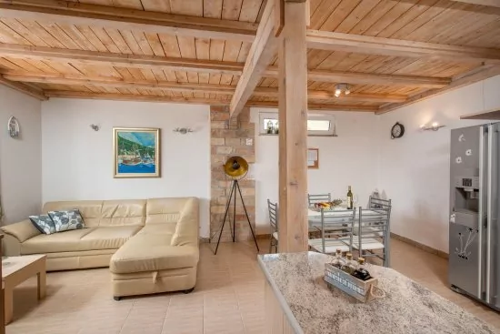 Vila s bazénem Střední Dalmácie - Marina DA 3448 N1