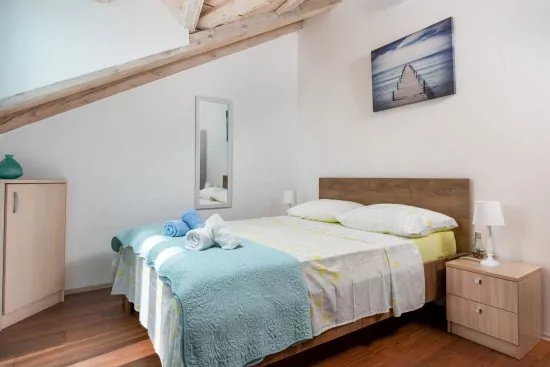 Vila s bazénem Střední Dalmácie - Marina DA 3448 N1