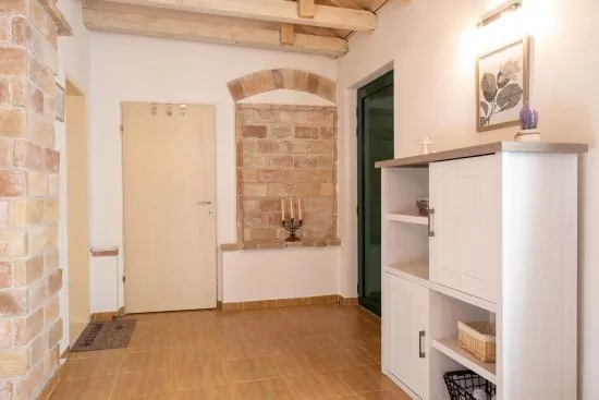 Vila s bazénem Střední Dalmácie - Marina DA 3448 N1