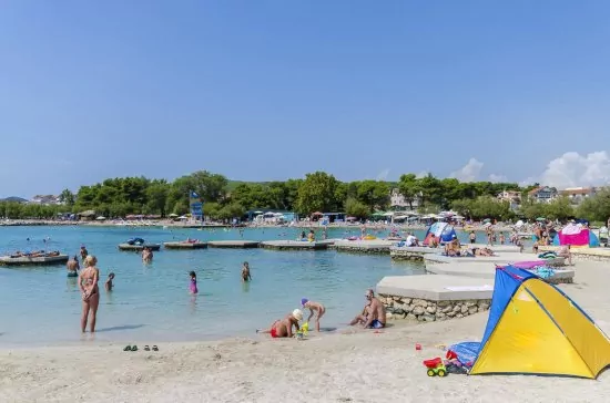 Vodice a pláž Plava 200 m pěší chůzí.