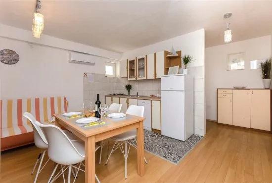 Apartmán Severní Dalmácie - Vodice DA 4240 N1