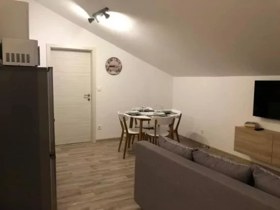 Apartmán Severní Dalmácie - Tribunj (Vodice) DA 4243 N2