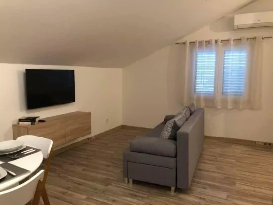 Apartmán Severní Dalmácie - Tribunj (Vodice) DA 4243 N2