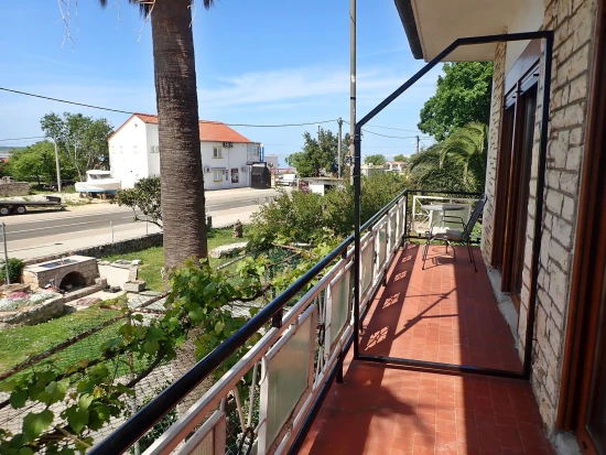 Apartmán Severní Dalmácie - Starigrad DA 6027 N5