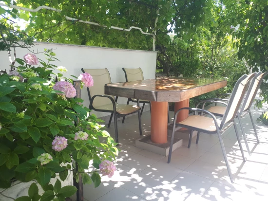 Apartmán Severní Dalmácie - Starigrad DA 6028 N2