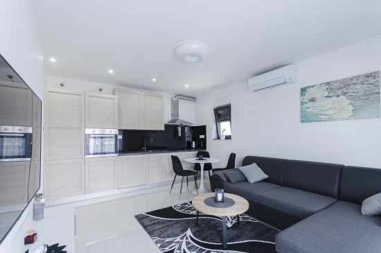 Apartmán Severní Dalmácie - Vodice DA 4247 N1