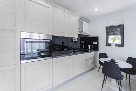 Apartmán Severní Dalmácie - Vodice DA 4247 N1