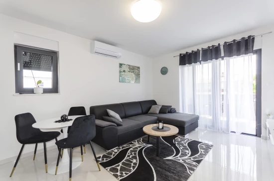 Apartmán Severní Dalmácie - Vodice DA 4247 N1