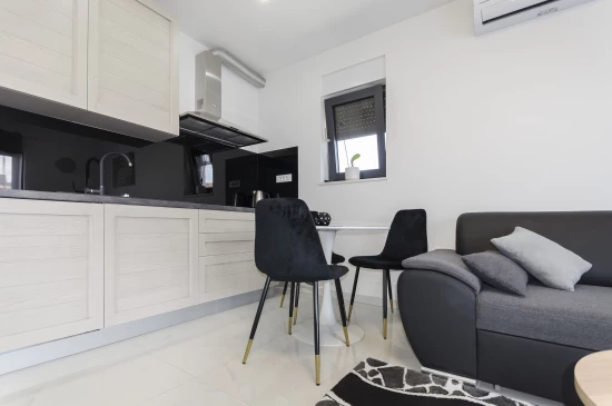 Apartmán Severní Dalmácie - Vodice DA 4247 N1