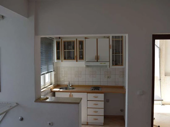 Apartmán Střední Dalmácie - Dugi Rat DA 2806 N3