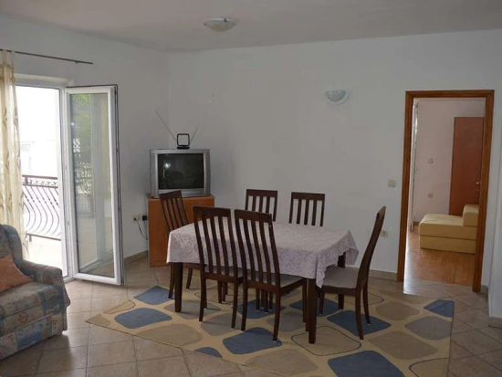 Apartmán Střední Dalmácie - Dugi Rat DA 2806 N4