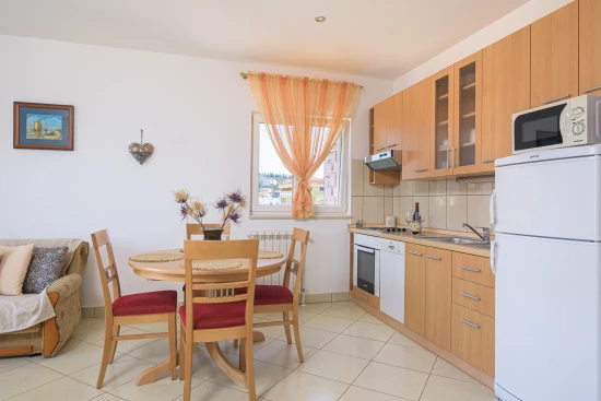 Apartmán Střední Dalmácie - Okrug Gornji DA 3353 N1