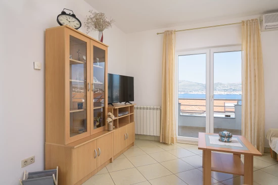 Apartmán Střední Dalmácie - Okrug Gornji DA 3353 N1