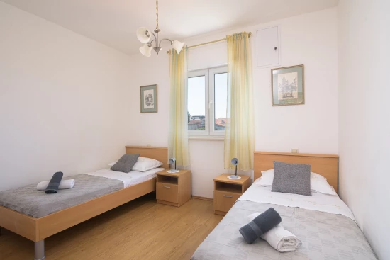 Apartmán Střední Dalmácie - Okrug Gornji DA 3353 N1