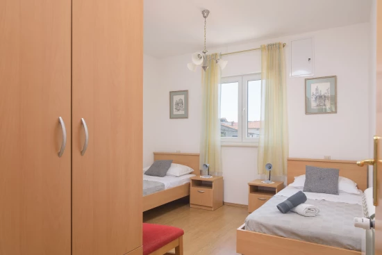 Apartmán Střední Dalmácie - Okrug Gornji DA 3353 N1