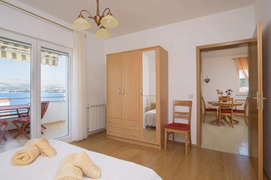 Apartmán Střední Dalmácie - Okrug Gornji DA 3353 N1