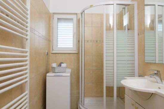 Apartmán Střední Dalmácie - Okrug Gornji DA 3353 N1