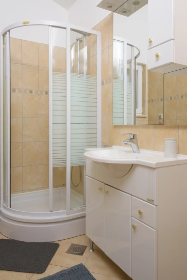 Apartmán Střední Dalmácie - Okrug Gornji DA 3353 N1