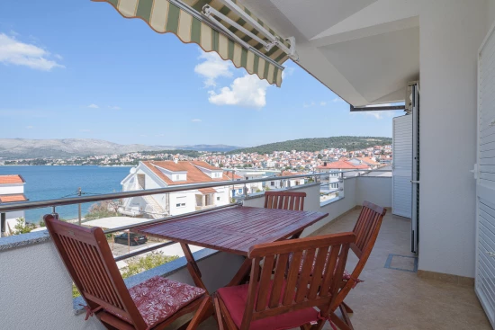 Apartmán Střední Dalmácie - Okrug Gornji DA 3353 N1