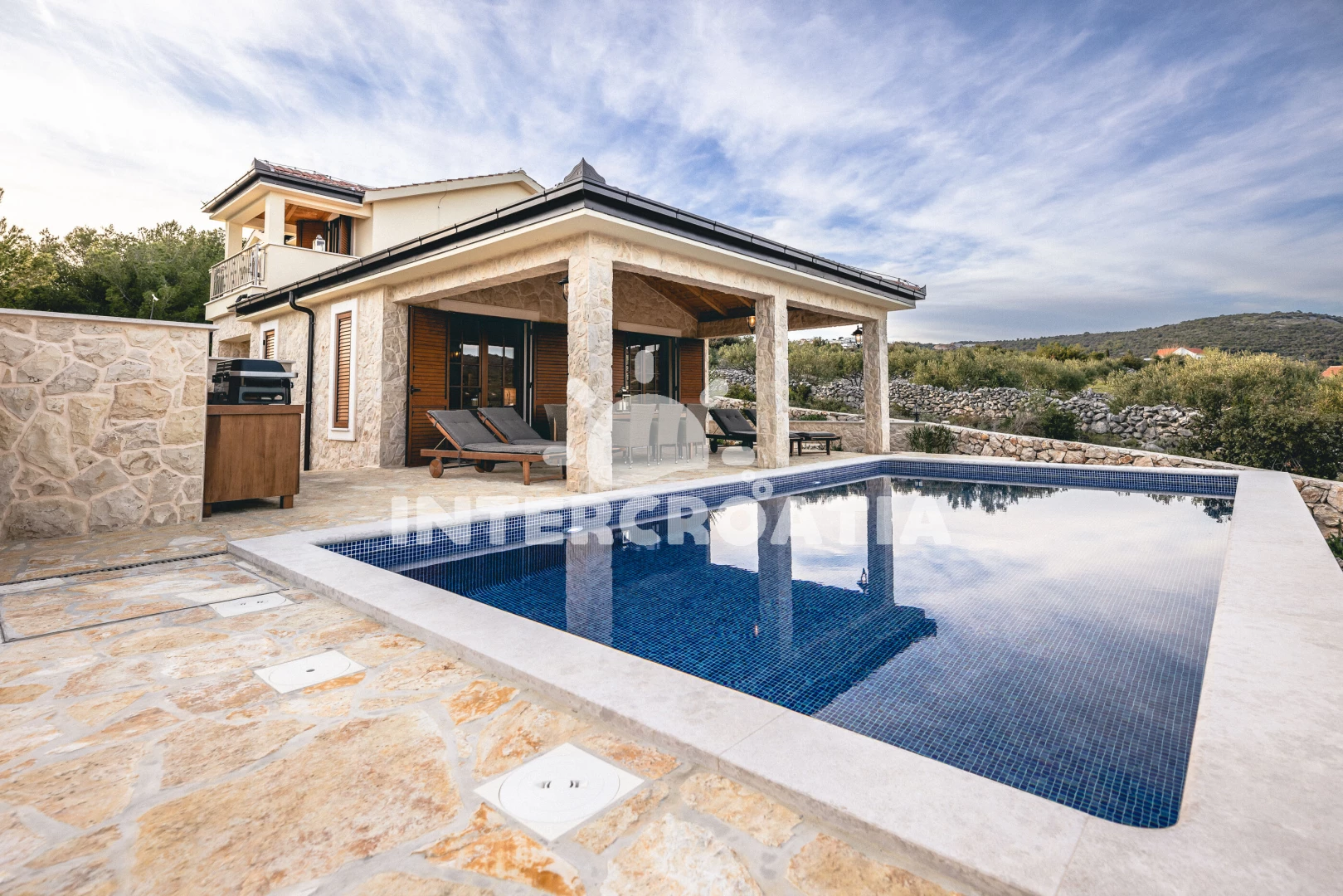 Vila s bazénem Střední Dalmácie - Vinišće DA 3450 N1