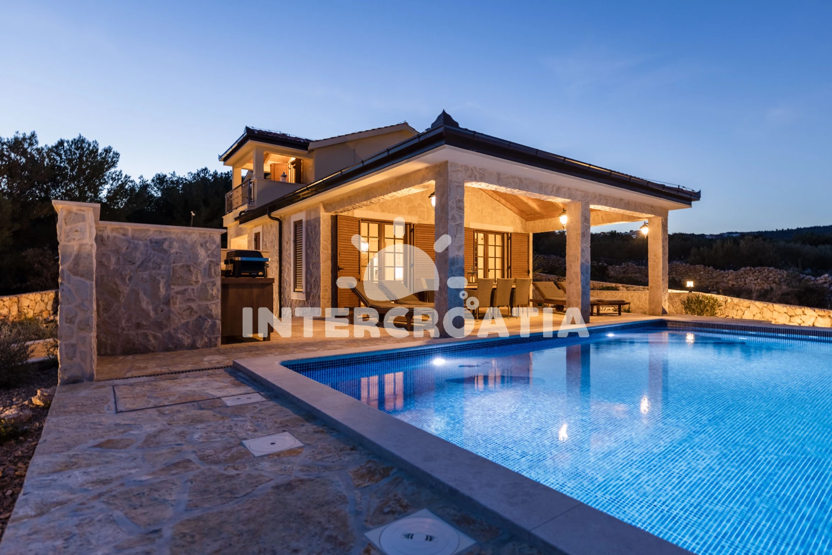 Vila s bazénem Střední Dalmácie - Vinišće DA 3450 N1