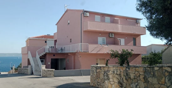 Apartmán Střední Dalmácie - Okrug Gornji DA 3354 N1