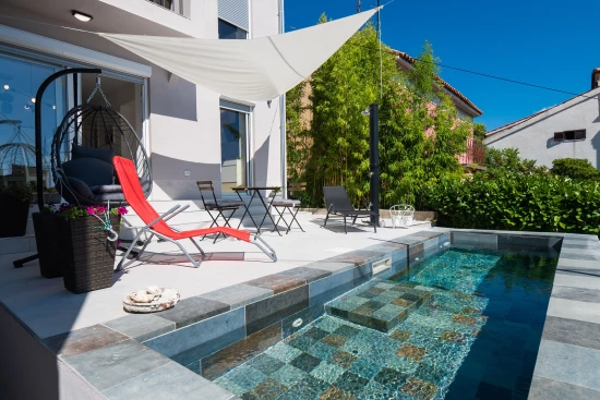 Vila s bazénem Severní Dalmácie - Šibenik DA 4009 N1