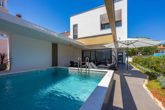 Vila s bazénem Istrie - Medulin IS 1614 N1