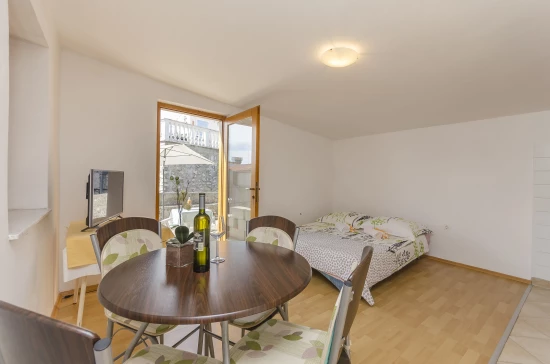 Apartmán Severní Dalmácie - Tribunj (Vodice) DA 4253 N2