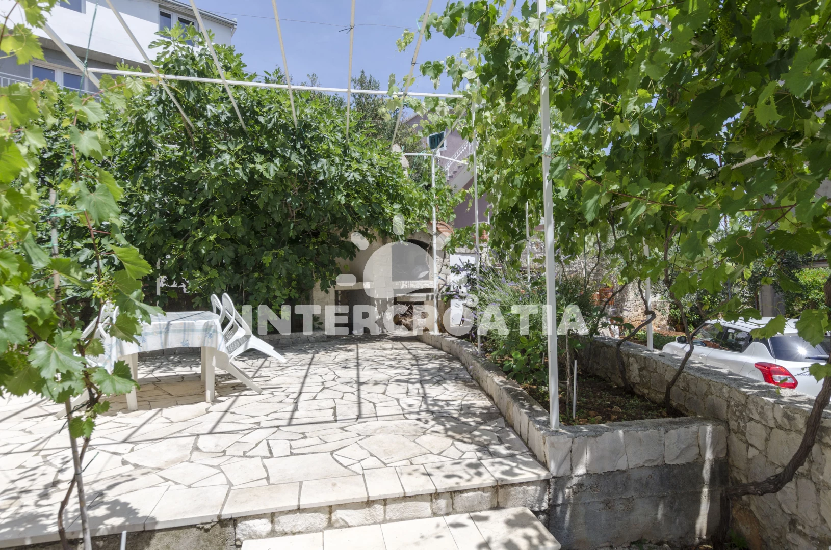 Apartmán Střední Dalmácie - Okrug Gornji DA 3355 N1