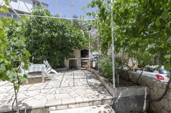 Apartmán Střední Dalmácie - Okrug Gornji DA 3355 N1